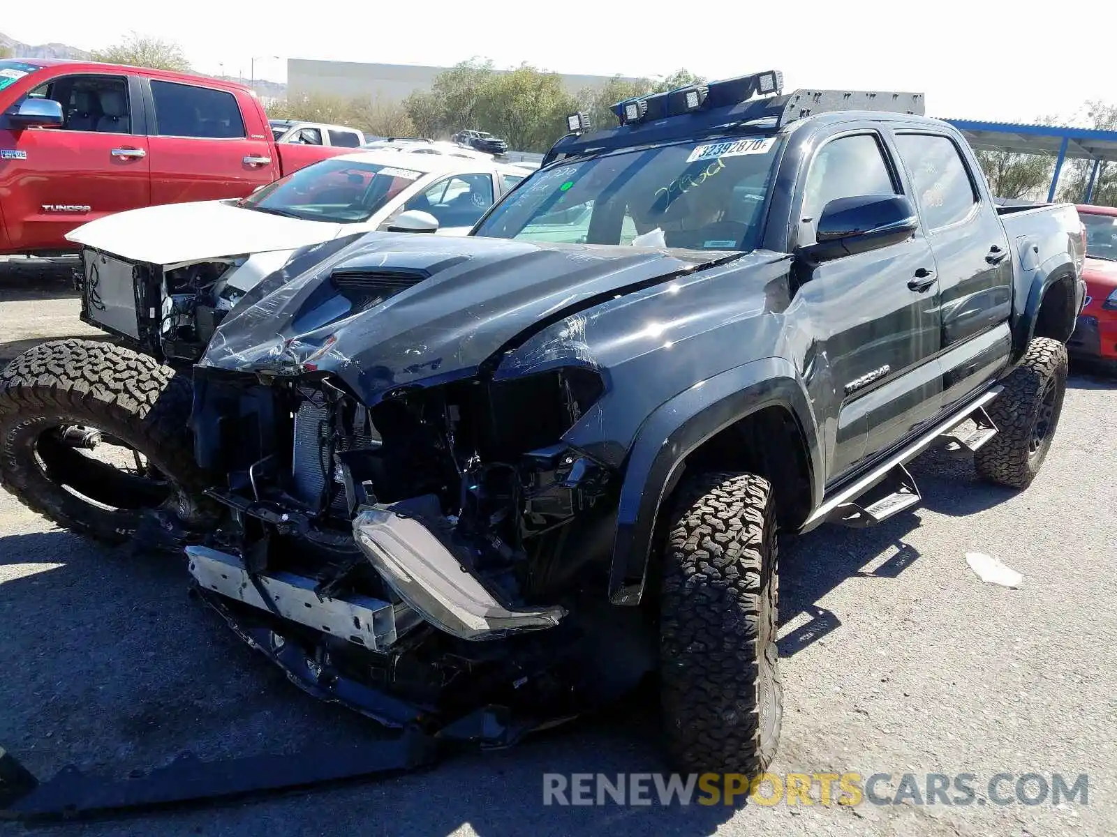 2 Фотография поврежденного автомобиля 3TMCZ5AN5KM283649 TOYOTA TACOMA 2019