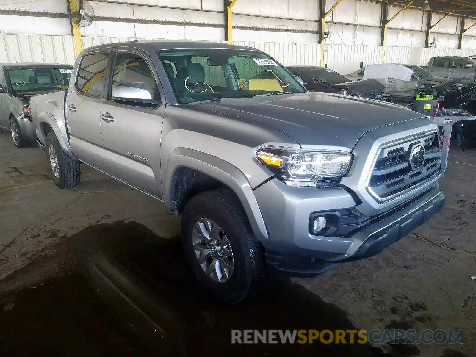 1 Photograph of a damaged car 3TMCZ5AN5KM283716 TOYOTA TACOMA 2019