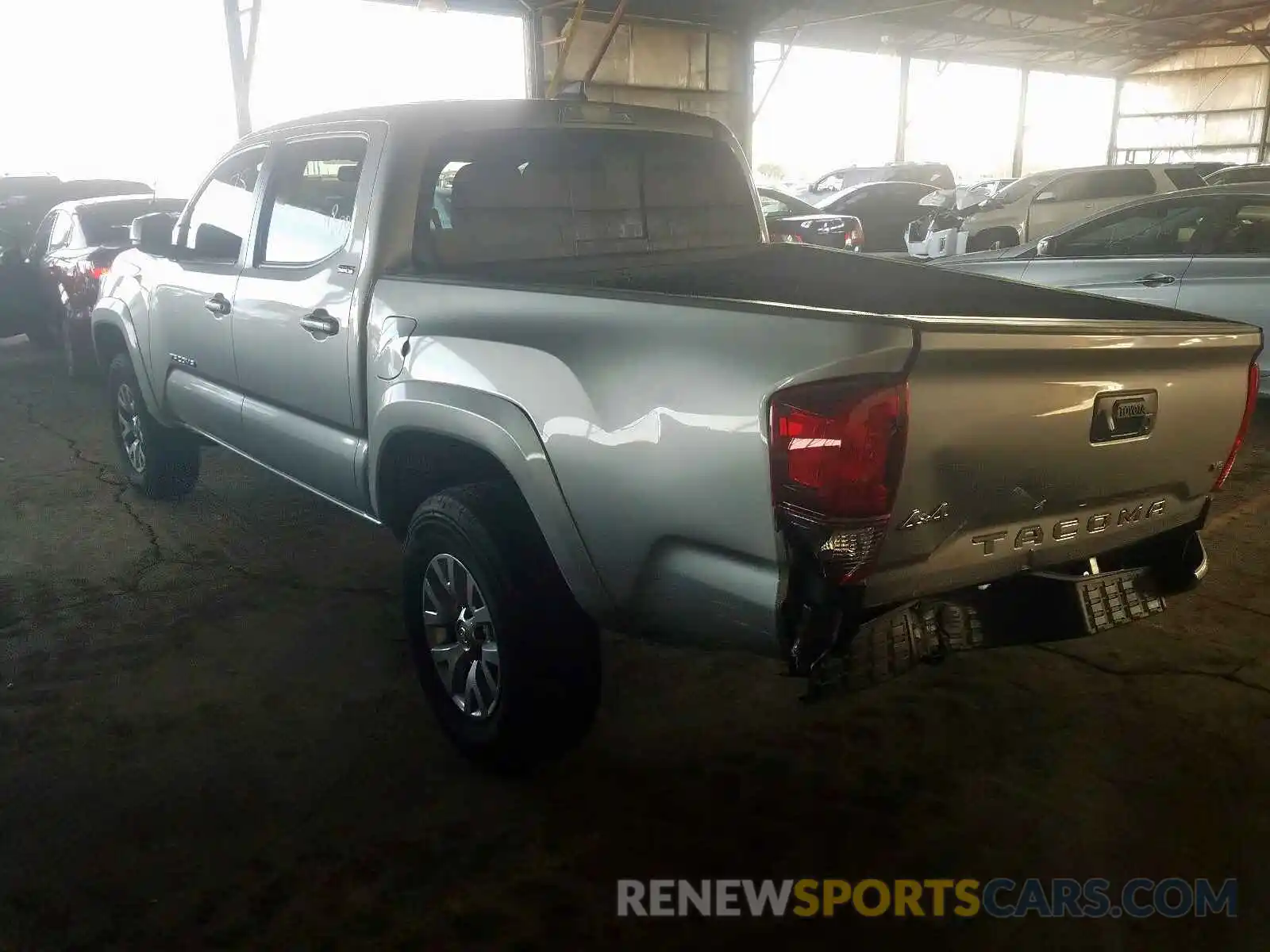 3 Photograph of a damaged car 3TMCZ5AN5KM283716 TOYOTA TACOMA 2019