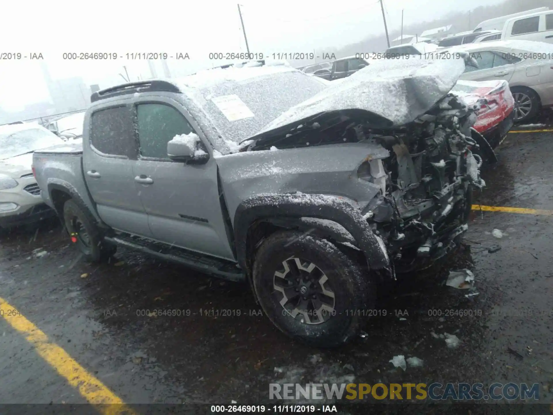 1 Photograph of a damaged car 3TMCZ5AN5KM283991 TOYOTA TACOMA 2019