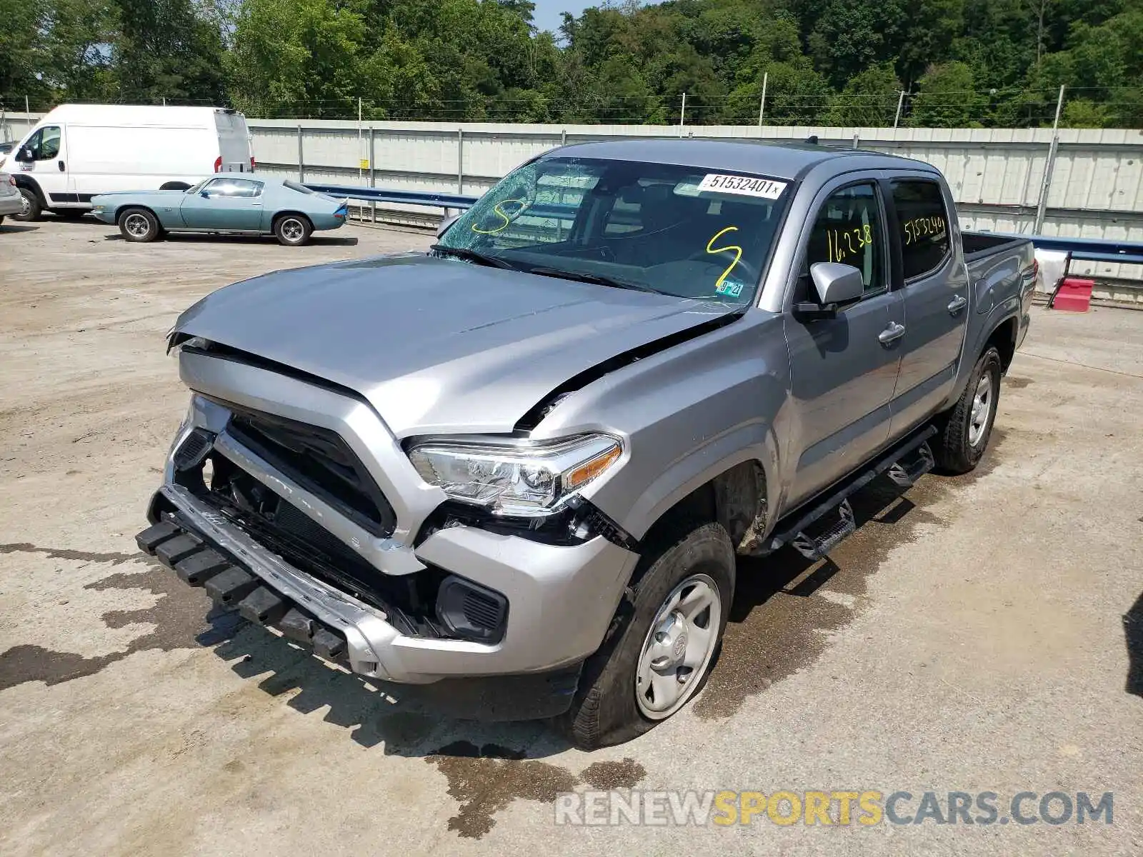 2 Photograph of a damaged car 3TMCZ5AN5KM285644 TOYOTA TACOMA 2019