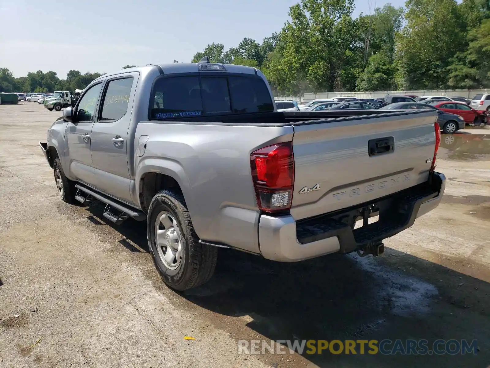 3 Photograph of a damaged car 3TMCZ5AN5KM285644 TOYOTA TACOMA 2019