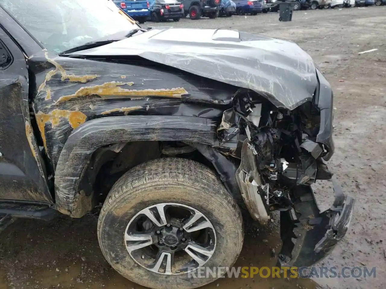 9 Photograph of a damaged car 3TMCZ5AN5KM286471 TOYOTA TACOMA 2019