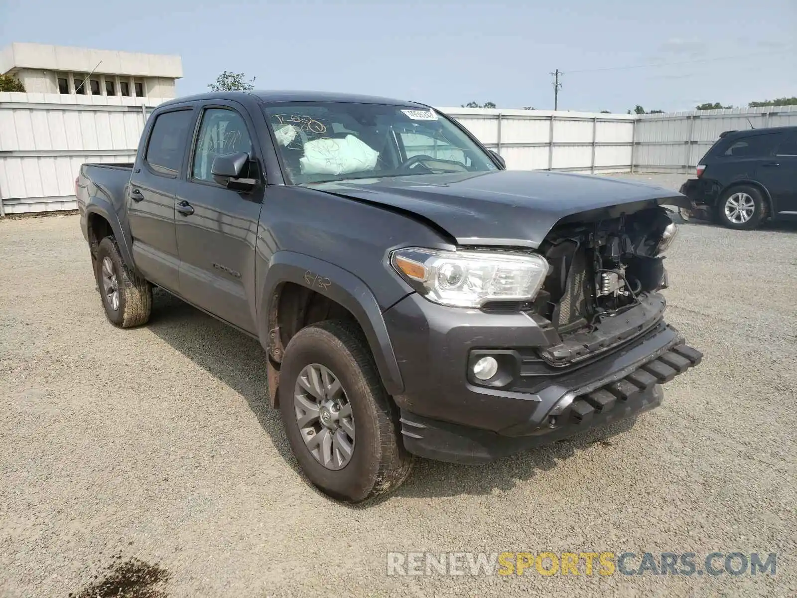 1 Photograph of a damaged car 3TMCZ5AN5KM286485 TOYOTA TACOMA 2019