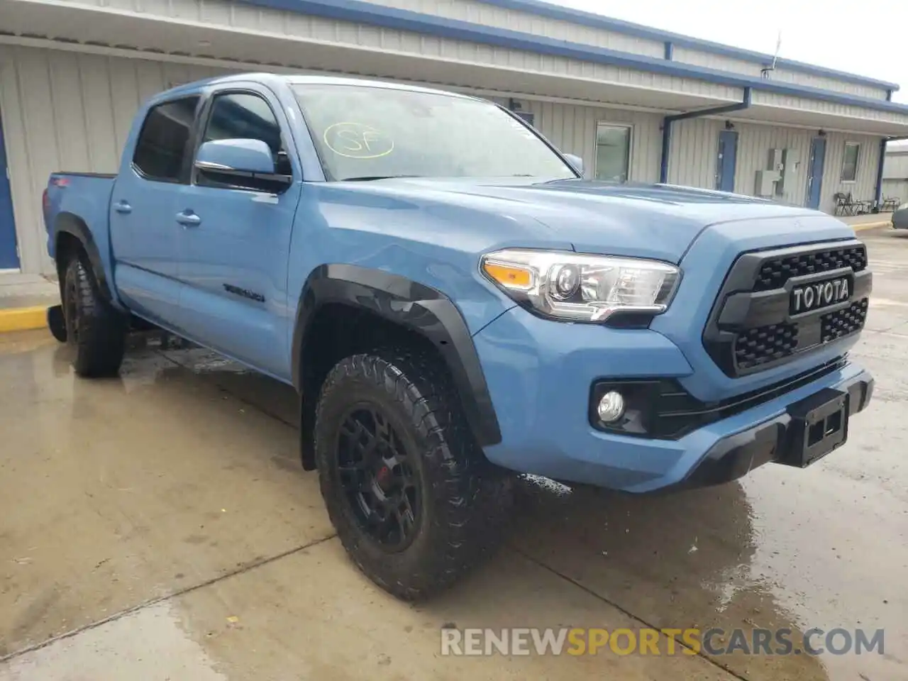 1 Photograph of a damaged car 3TMCZ5AN6KM192048 TOYOTA TACOMA 2019