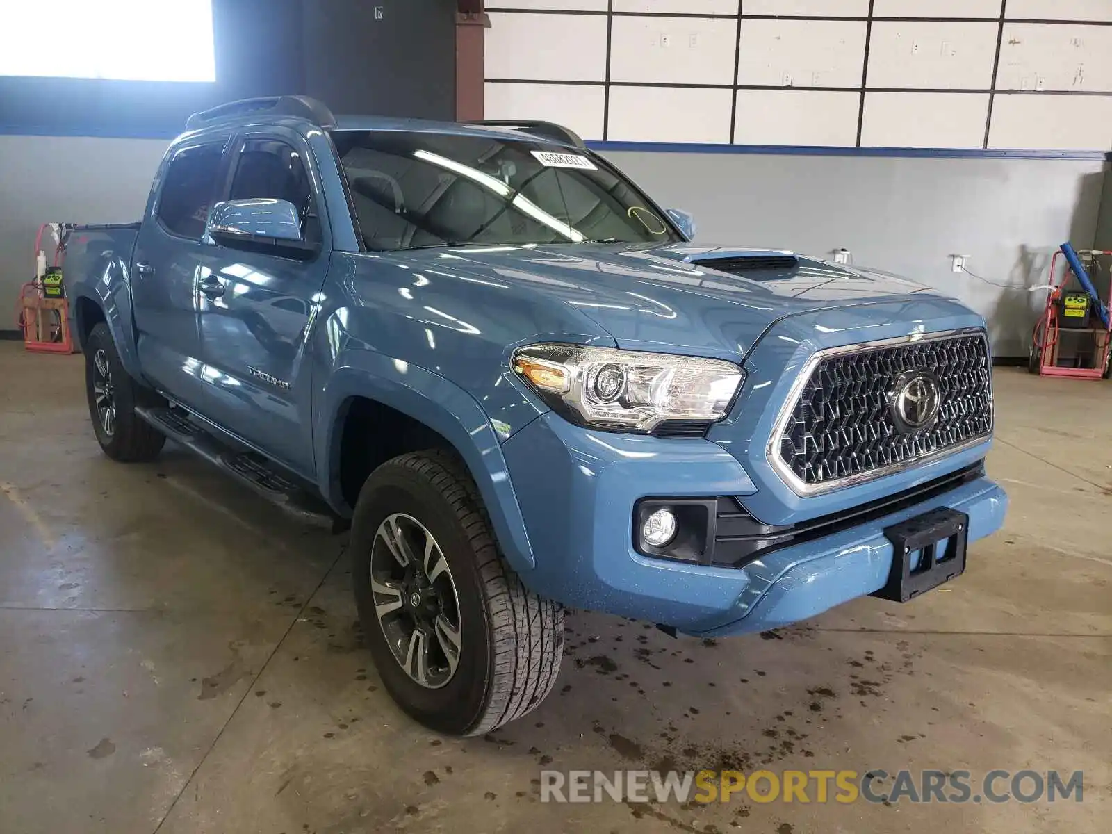 1 Photograph of a damaged car 3TMCZ5AN6KM193958 TOYOTA TACOMA 2019