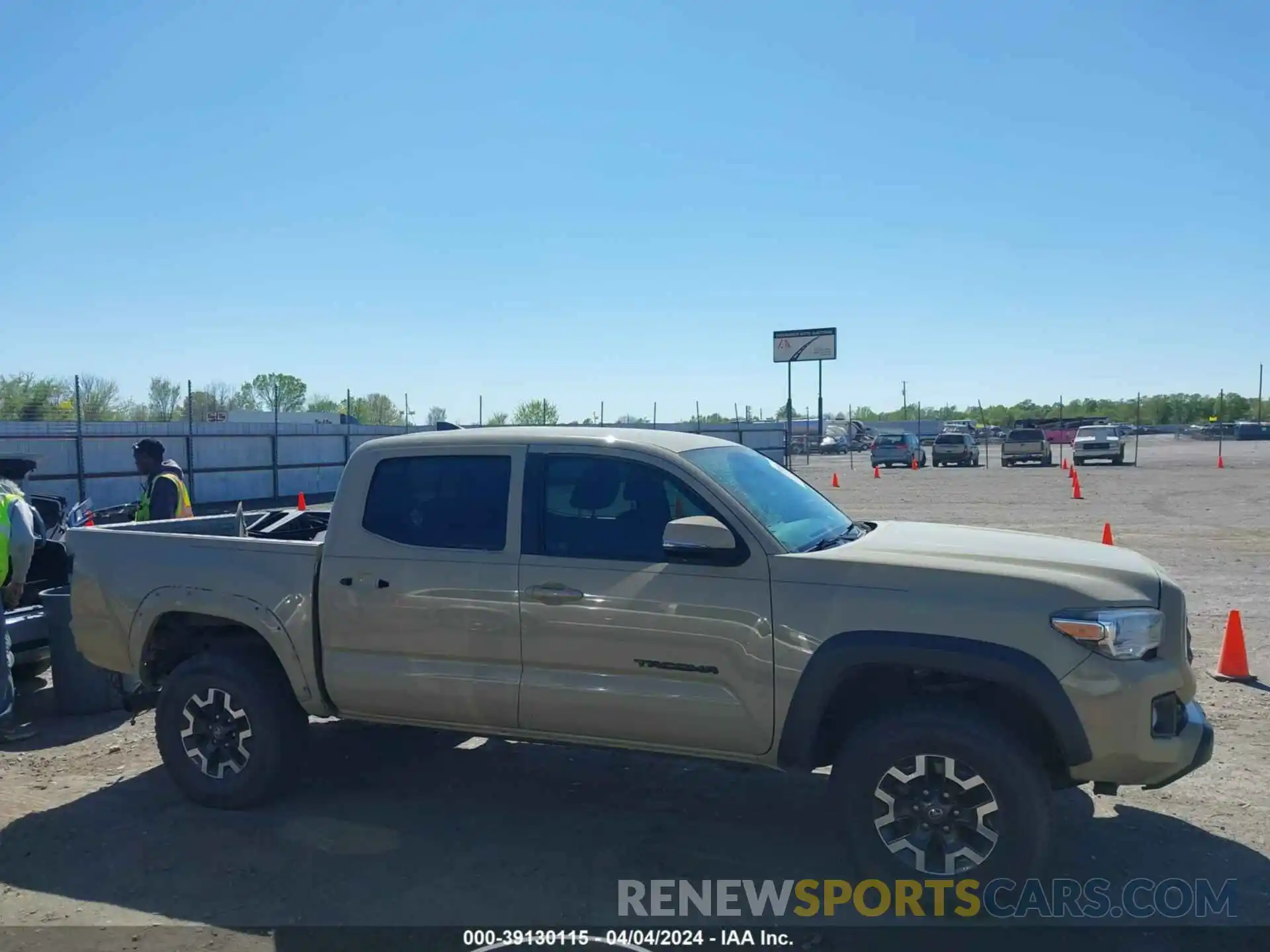 14 Photograph of a damaged car 3TMCZ5AN6KM195774 TOYOTA TACOMA 2019