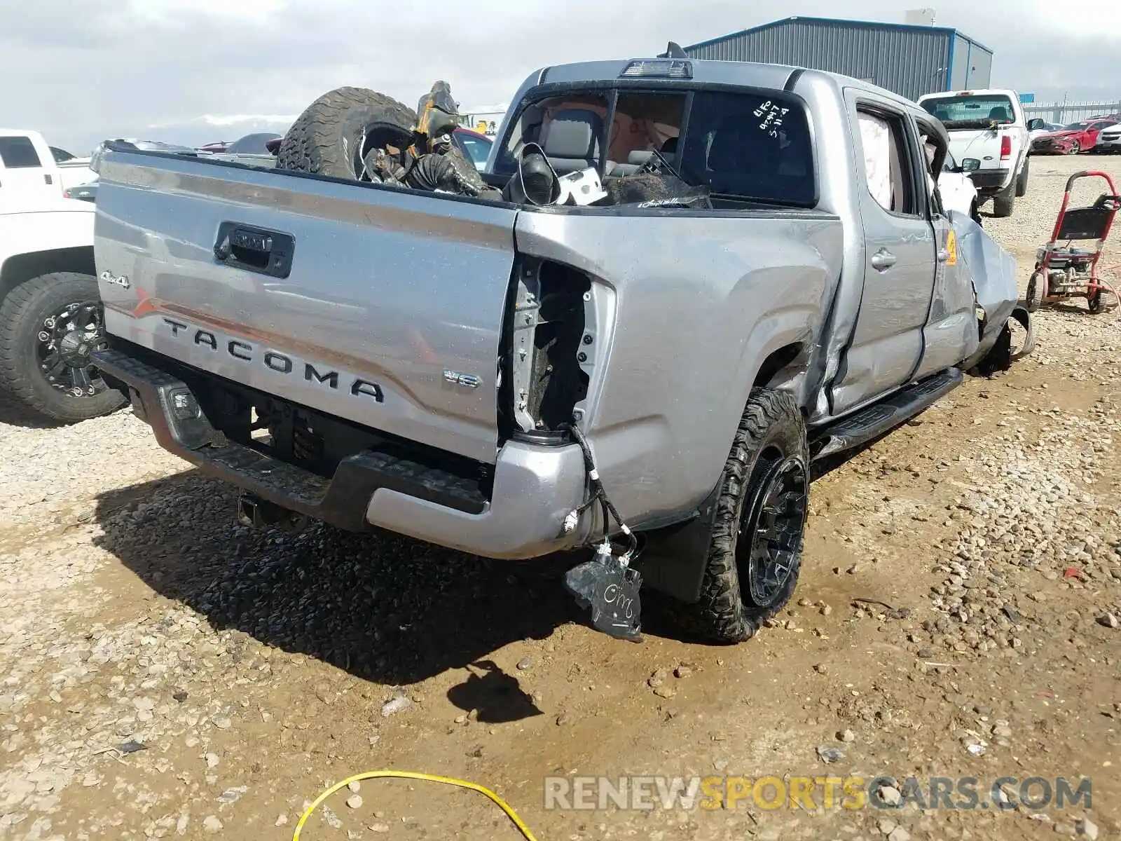 4 Photograph of a damaged car 3TMCZ5AN6KM196438 TOYOTA TACOMA 2019