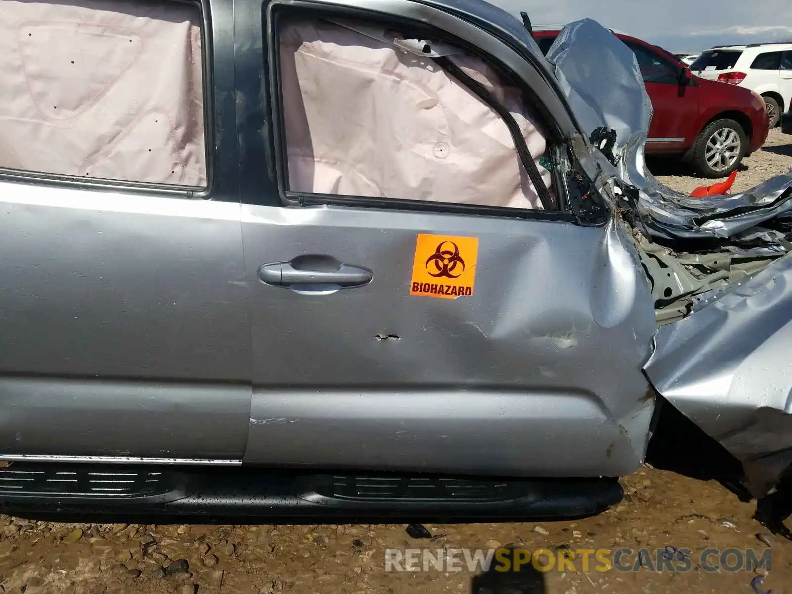 5 Photograph of a damaged car 3TMCZ5AN6KM196438 TOYOTA TACOMA 2019