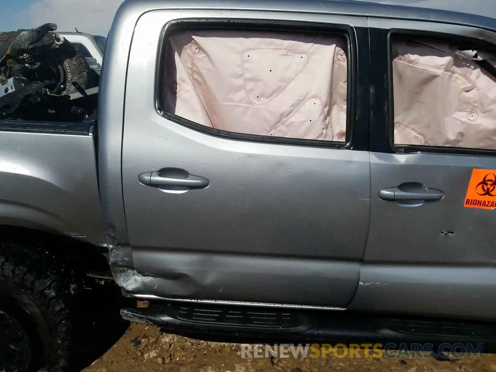 6 Photograph of a damaged car 3TMCZ5AN6KM196438 TOYOTA TACOMA 2019