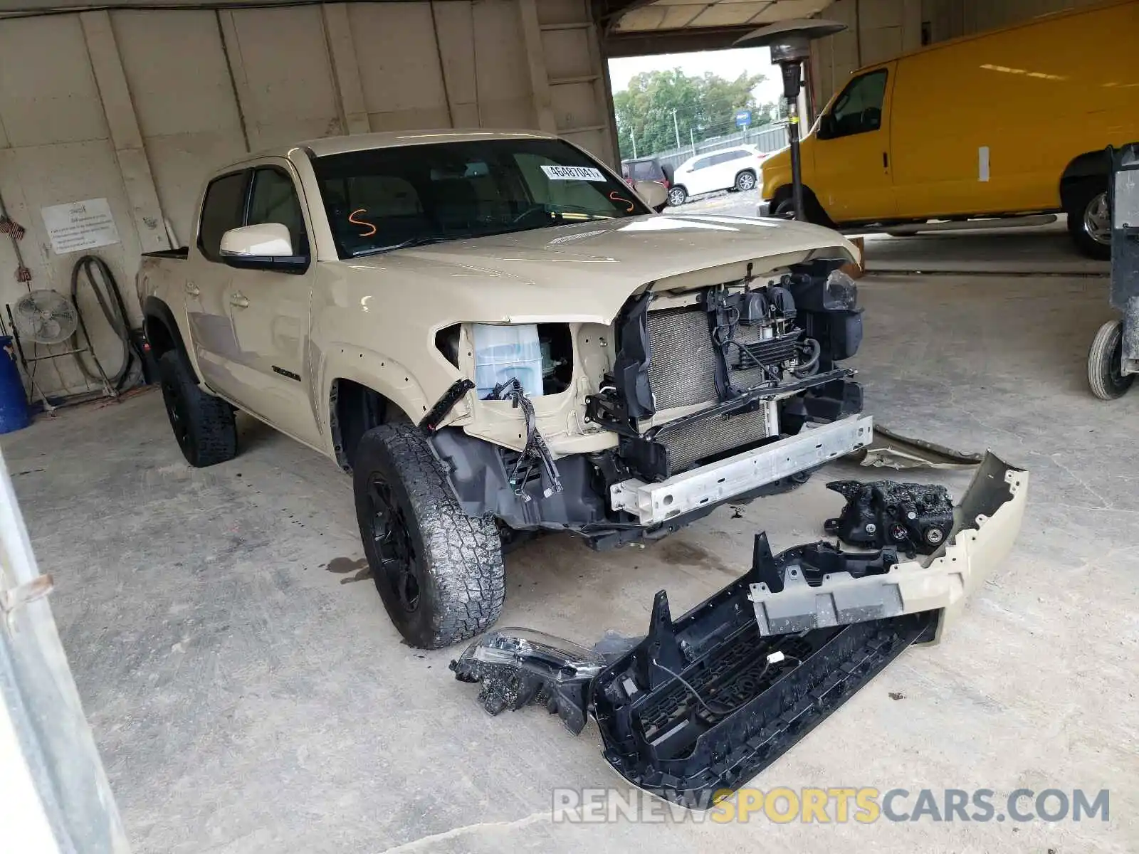 1 Photograph of a damaged car 3TMCZ5AN6KM199050 TOYOTA TACOMA 2019