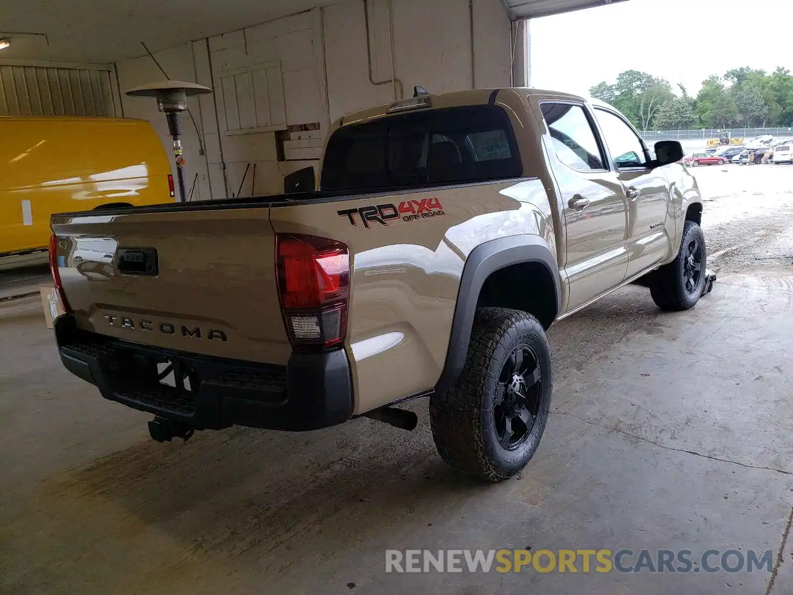 4 Photograph of a damaged car 3TMCZ5AN6KM199050 TOYOTA TACOMA 2019