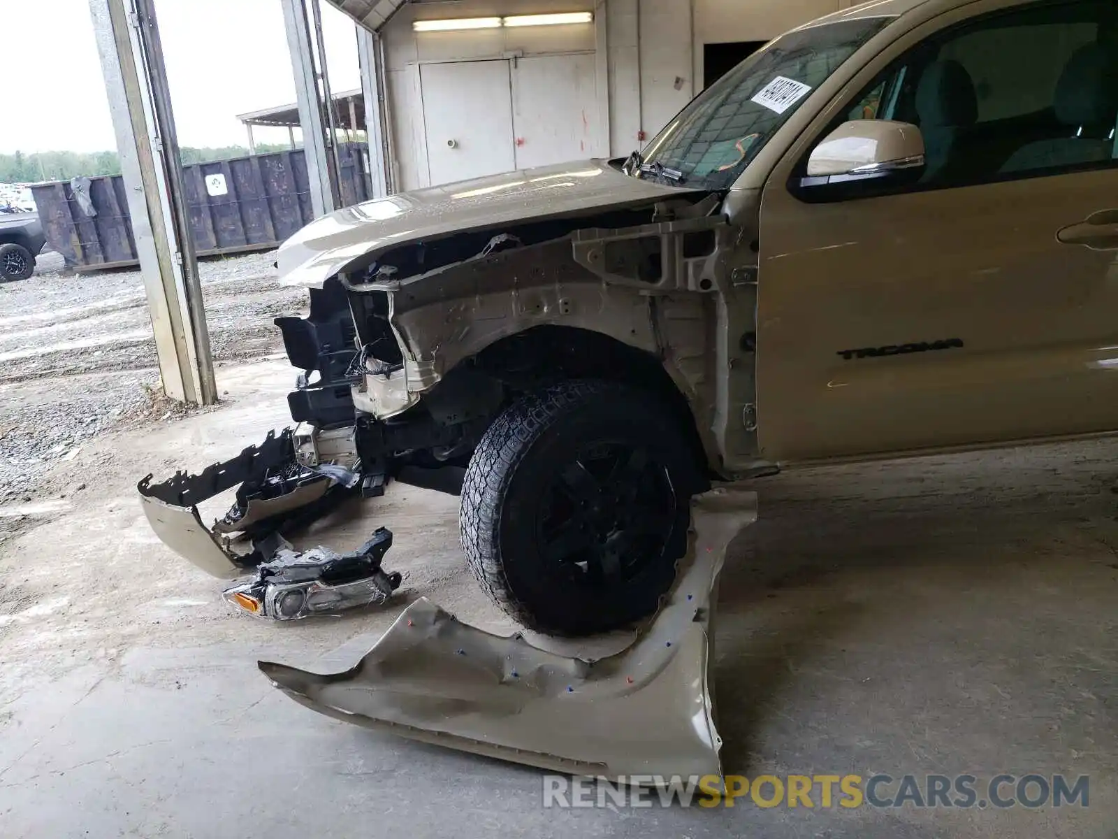 9 Photograph of a damaged car 3TMCZ5AN6KM199050 TOYOTA TACOMA 2019