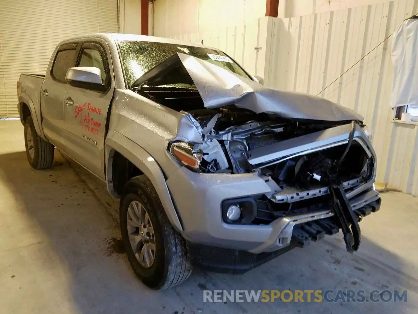 1 Photograph of a damaged car 3TMCZ5AN6KM200570 TOYOTA TACOMA 2019