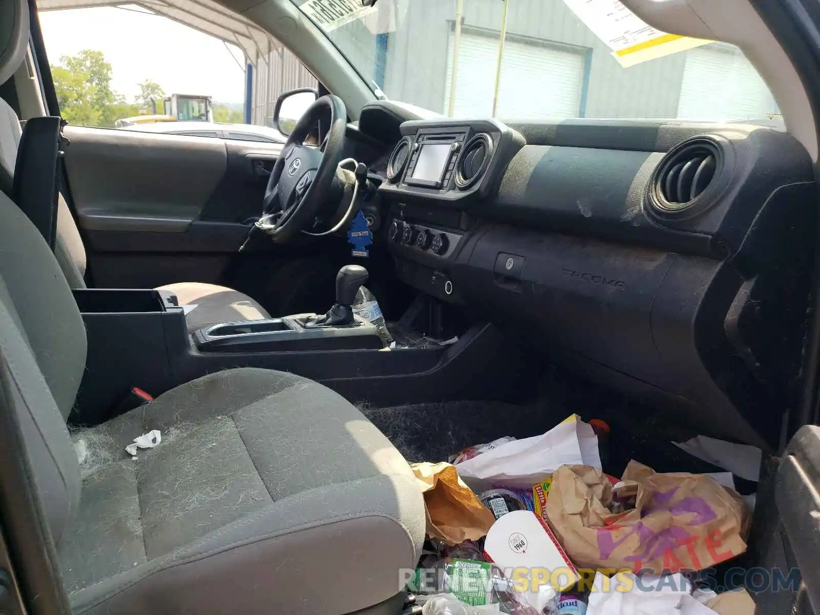 5 Photograph of a damaged car 3TMCZ5AN6KM202271 TOYOTA TACOMA 2019