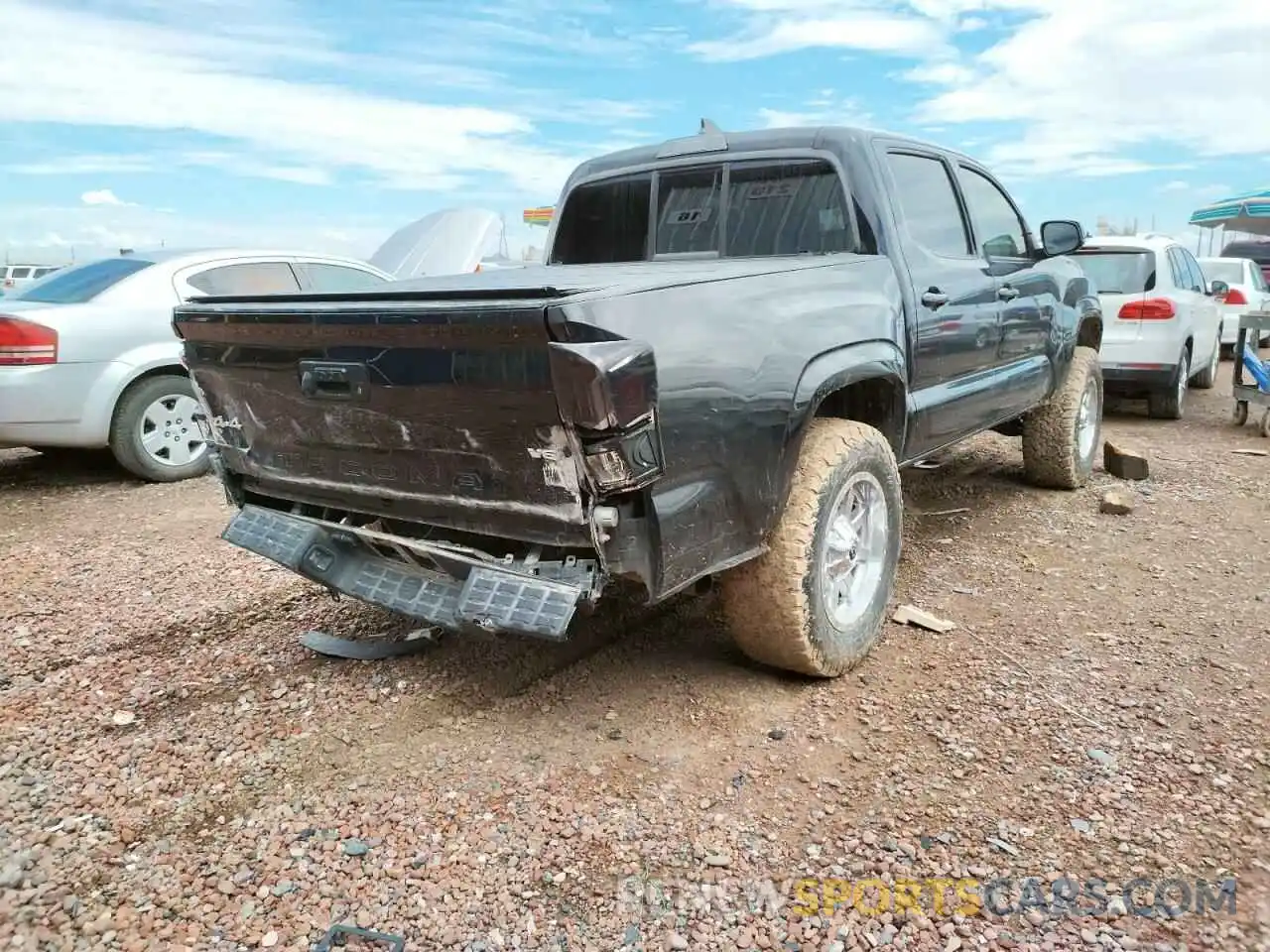 4 Photograph of a damaged car 3TMCZ5AN6KM202416 TOYOTA TACOMA 2019