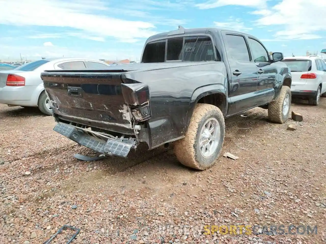 9 Photograph of a damaged car 3TMCZ5AN6KM202416 TOYOTA TACOMA 2019