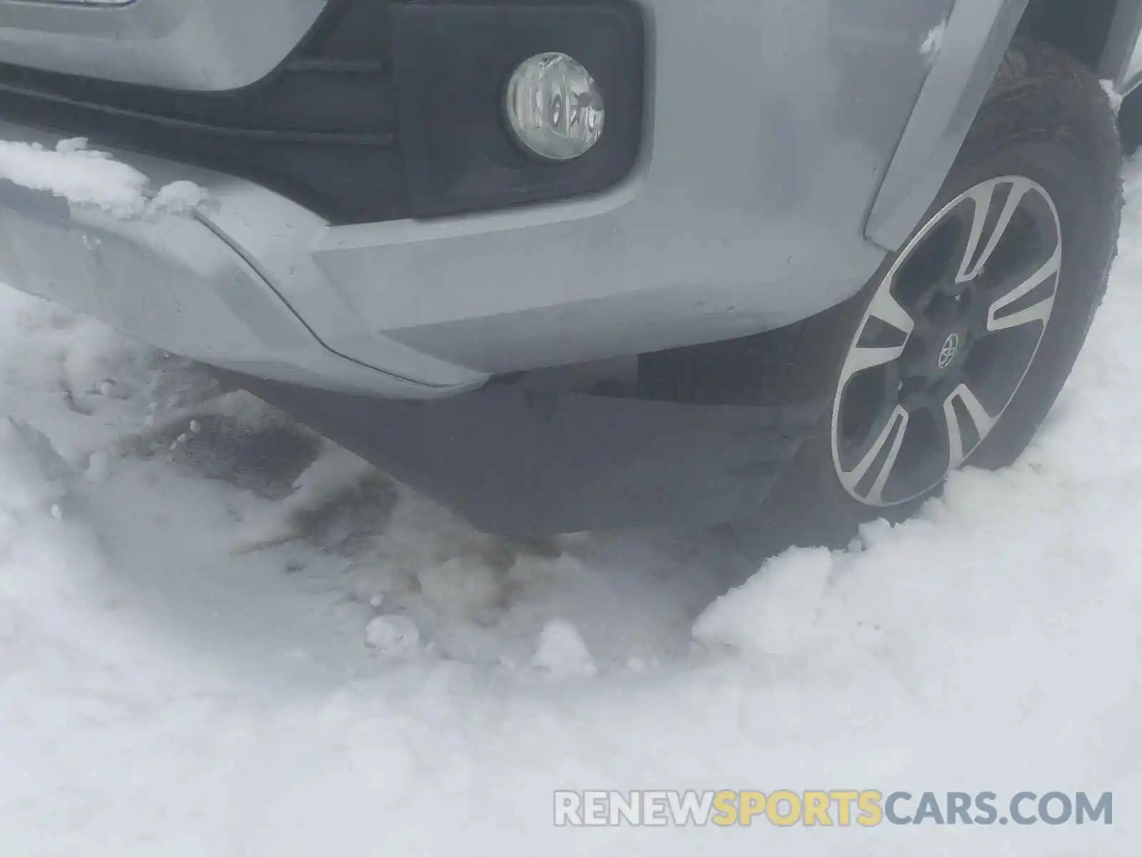 9 Photograph of a damaged car 3TMCZ5AN6KM204120 TOYOTA TACOMA 2019