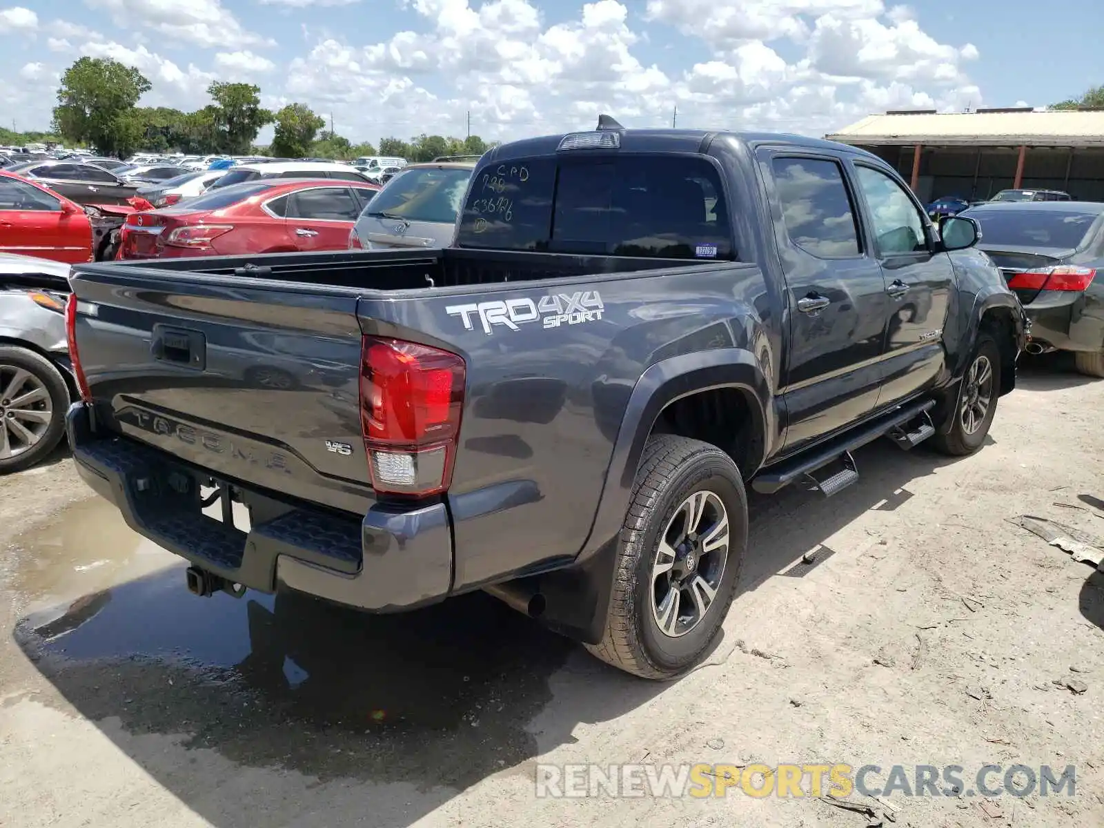 4 Фотография поврежденного автомобиля 3TMCZ5AN6KM204151 TOYOTA TACOMA 2019