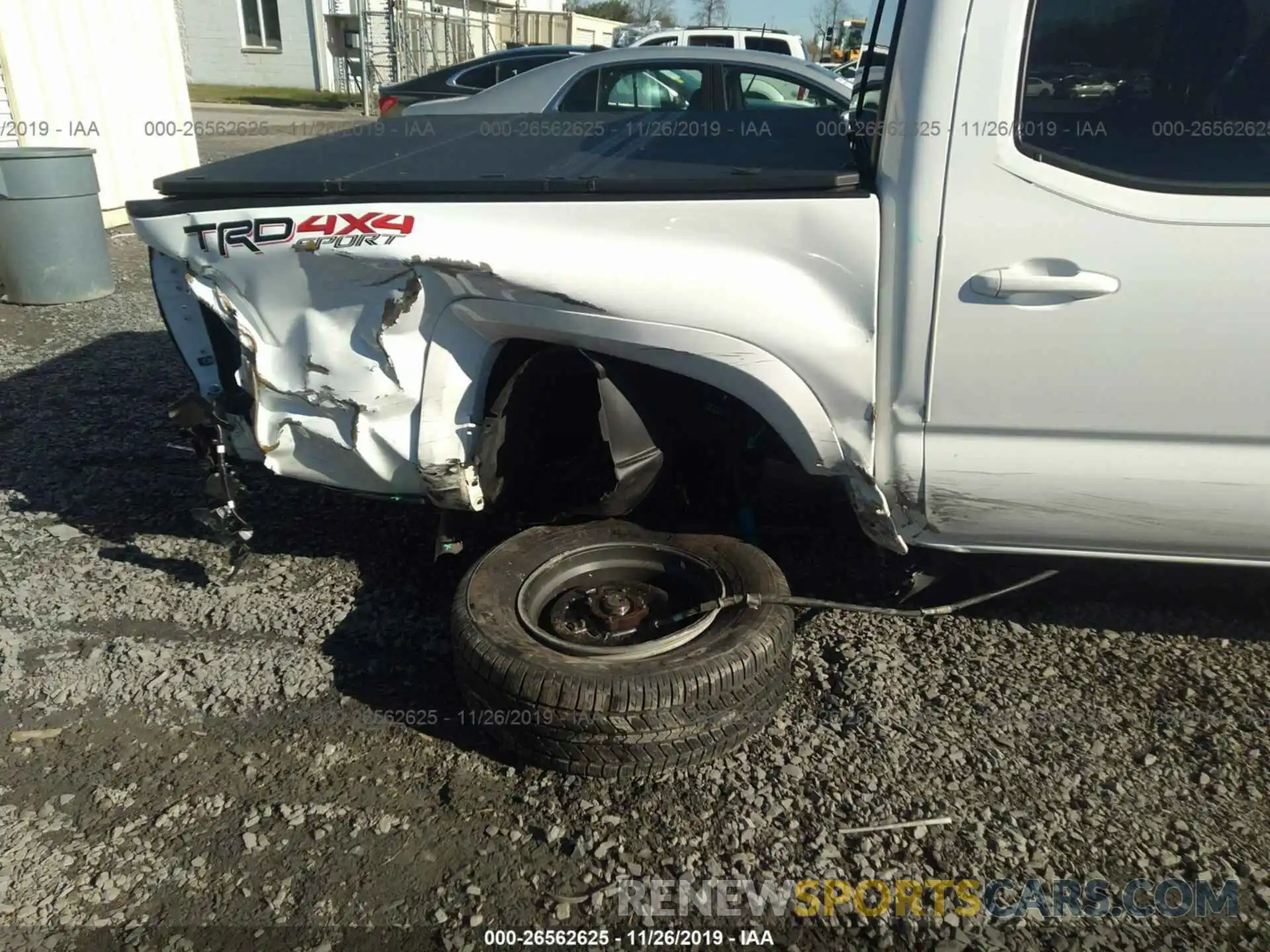 6 Photograph of a damaged car 3TMCZ5AN6KM209365 TOYOTA TACOMA 2019