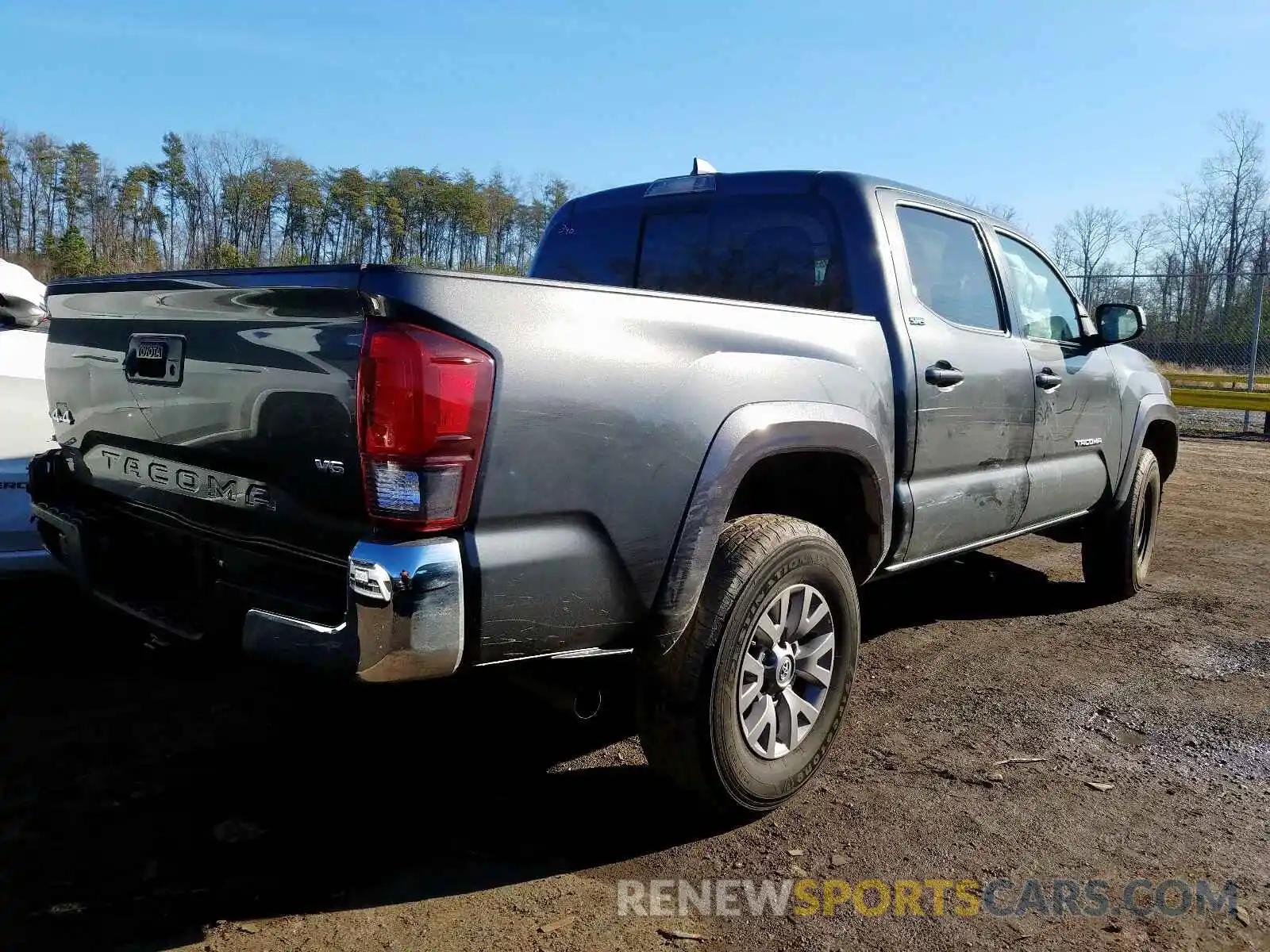 4 Фотография поврежденного автомобиля 3TMCZ5AN6KM216767 TOYOTA TACOMA 2019