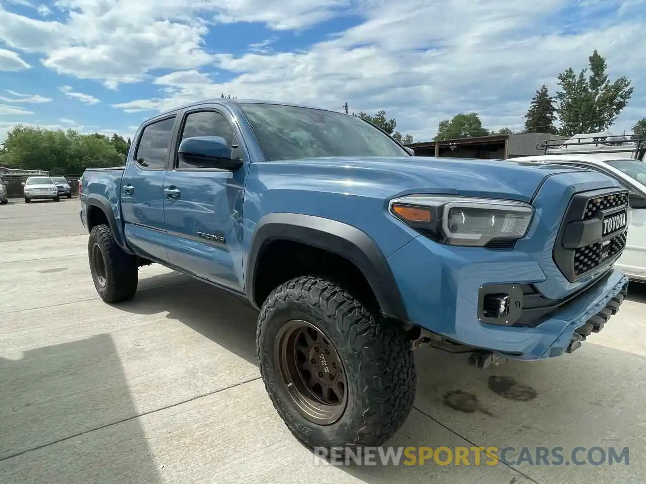 1 Photograph of a damaged car 3TMCZ5AN6KM222374 TOYOTA TACOMA 2019