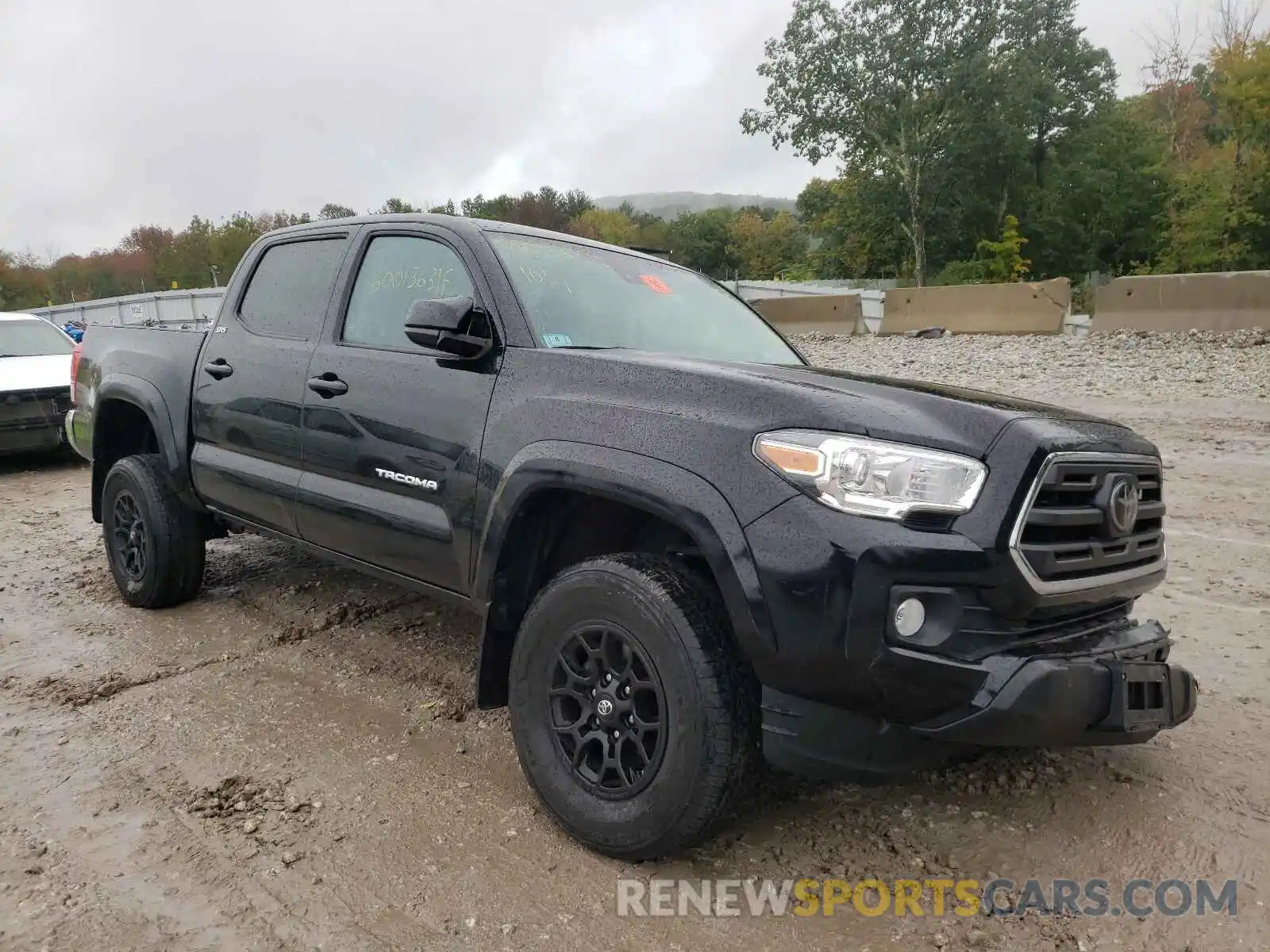 1 Photograph of a damaged car 3TMCZ5AN6KM222746 TOYOTA TACOMA 2019