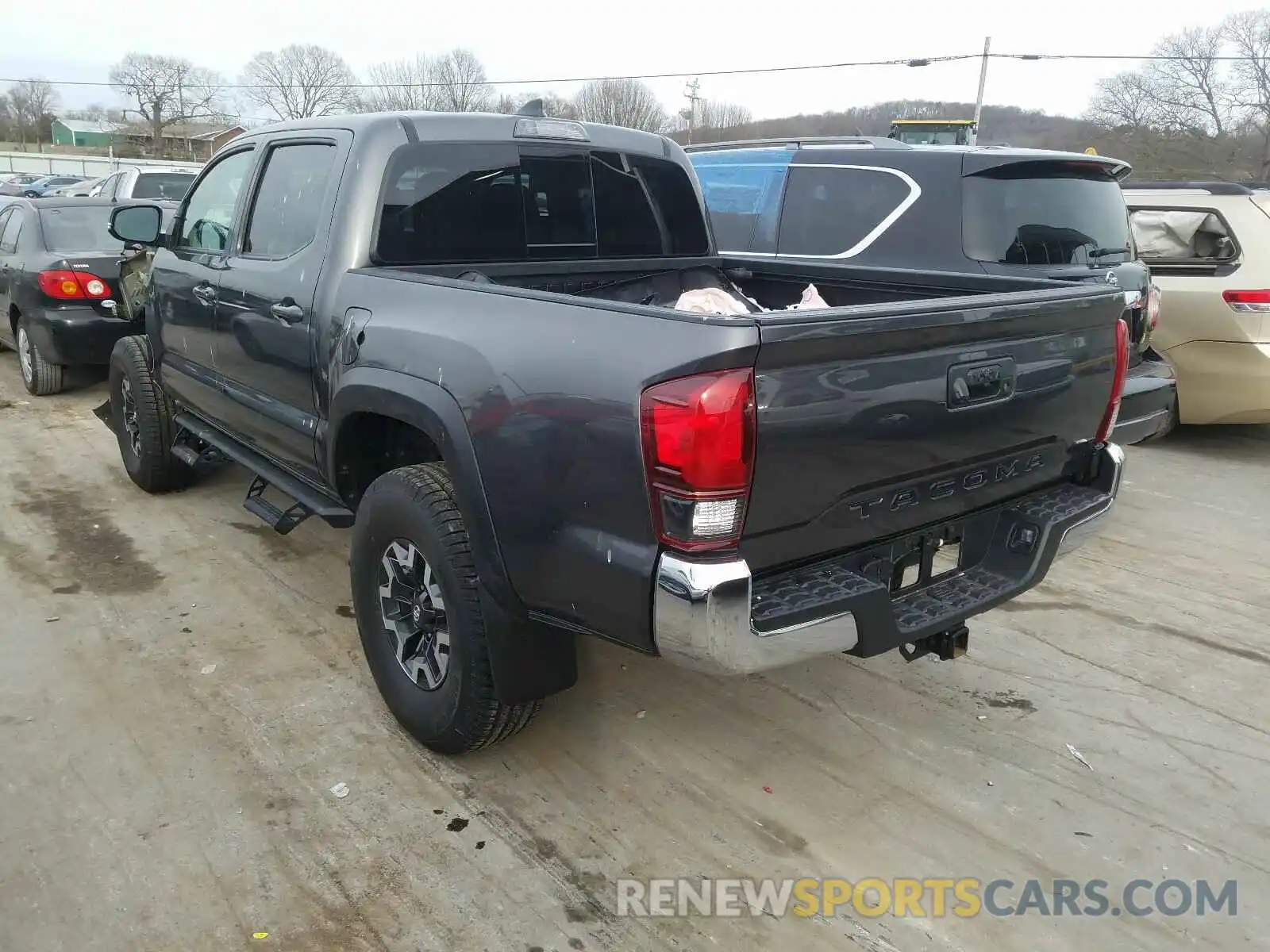 3 Photograph of a damaged car 3TMCZ5AN6KM227333 TOYOTA TACOMA 2019