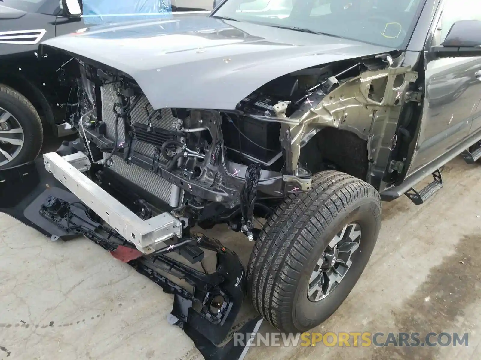 9 Photograph of a damaged car 3TMCZ5AN6KM227333 TOYOTA TACOMA 2019