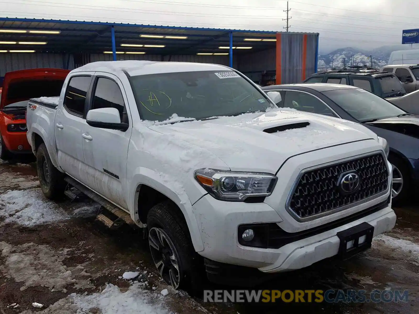 1 Photograph of a damaged car 3TMCZ5AN6KM228868 TOYOTA TACOMA 2019