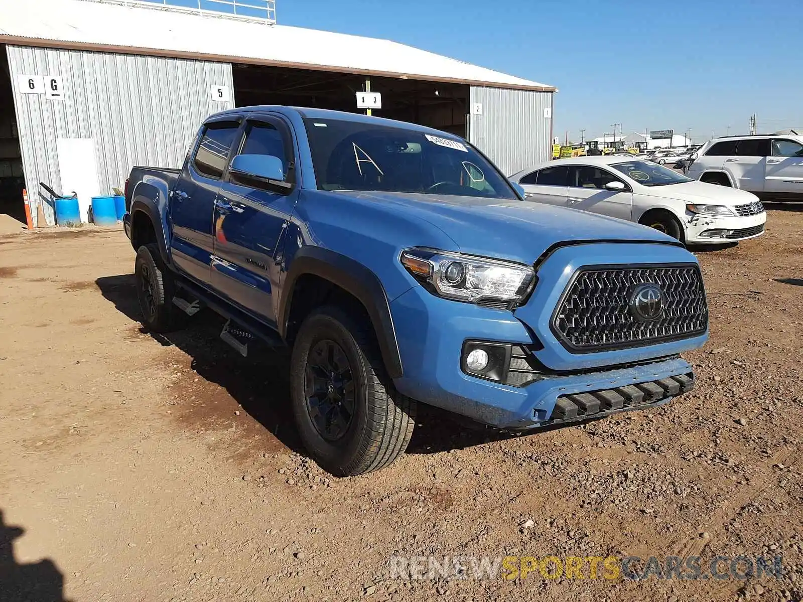 1 Фотография поврежденного автомобиля 3TMCZ5AN6KM230149 TOYOTA TACOMA 2019