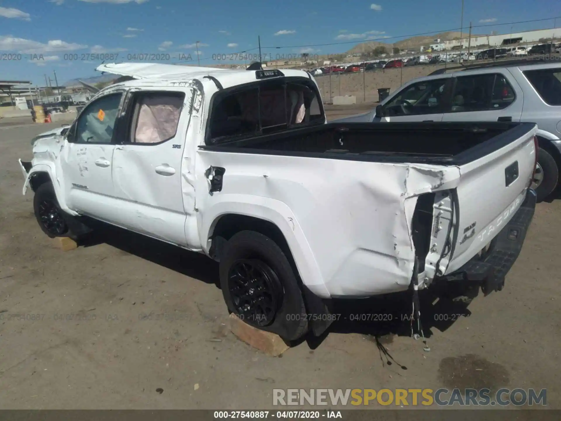 3 Photograph of a damaged car 3TMCZ5AN6KM230667 TOYOTA TACOMA 2019