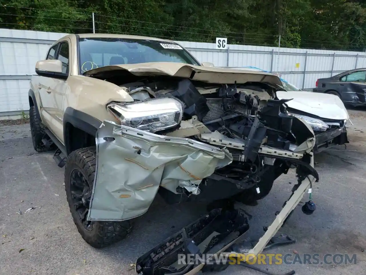 1 Photograph of a damaged car 3TMCZ5AN6KM230698 TOYOTA TACOMA 2019