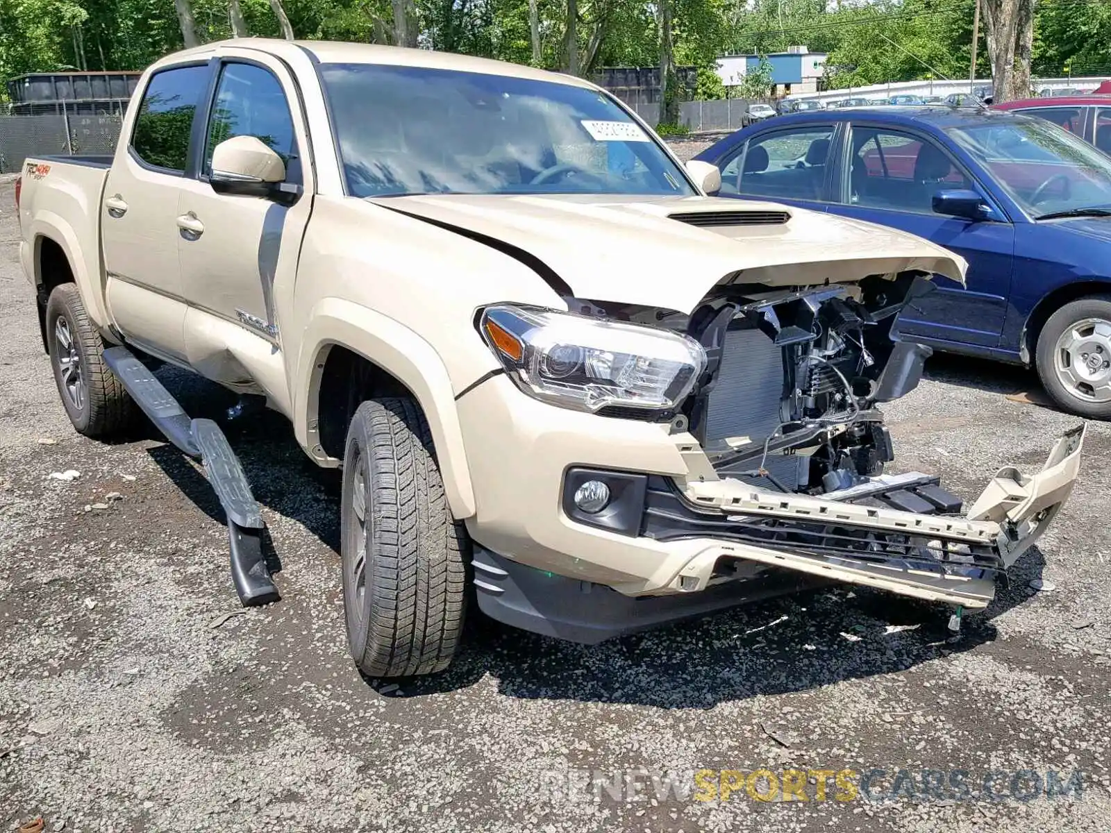 1 Photograph of a damaged car 3TMCZ5AN6KM230961 TOYOTA TACOMA 2019