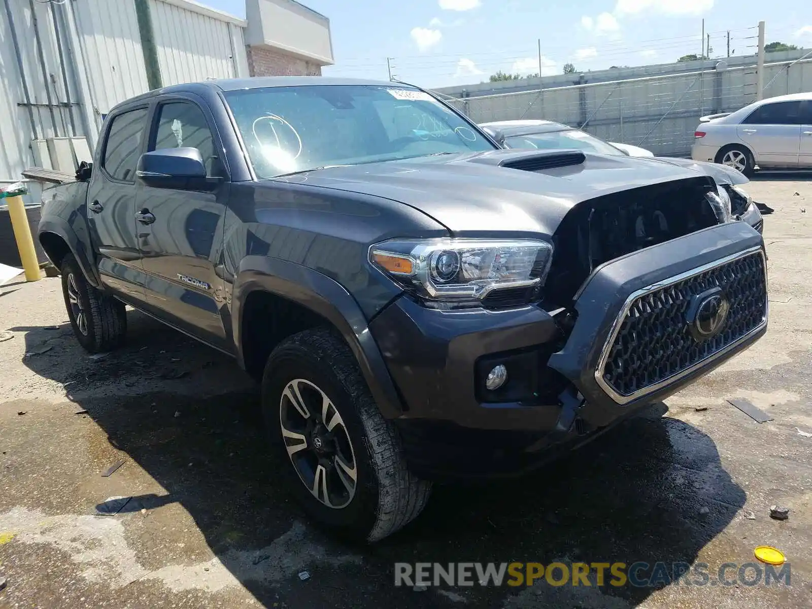 1 Photograph of a damaged car 3TMCZ5AN6KM231480 TOYOTA TACOMA 2019