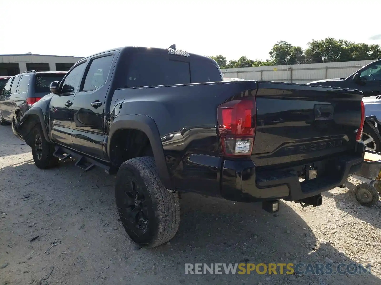 3 Photograph of a damaged car 3TMCZ5AN6KM234721 TOYOTA TACOMA 2019