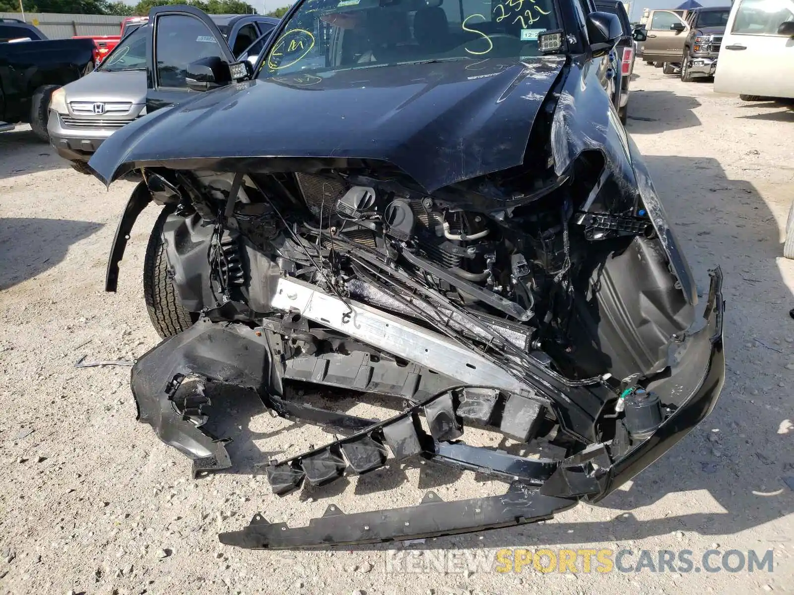 9 Photograph of a damaged car 3TMCZ5AN6KM234721 TOYOTA TACOMA 2019