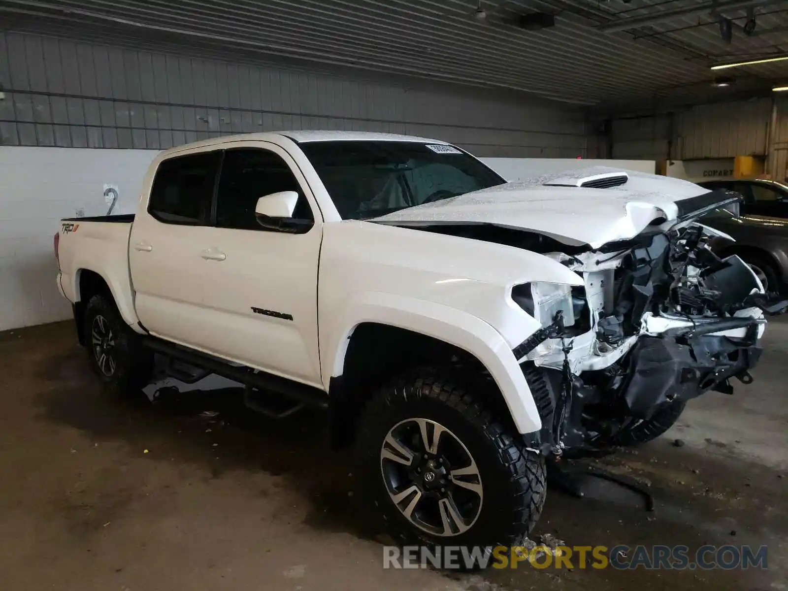 1 Фотография поврежденного автомобиля 3TMCZ5AN6KM238042 TOYOTA TACOMA 2019