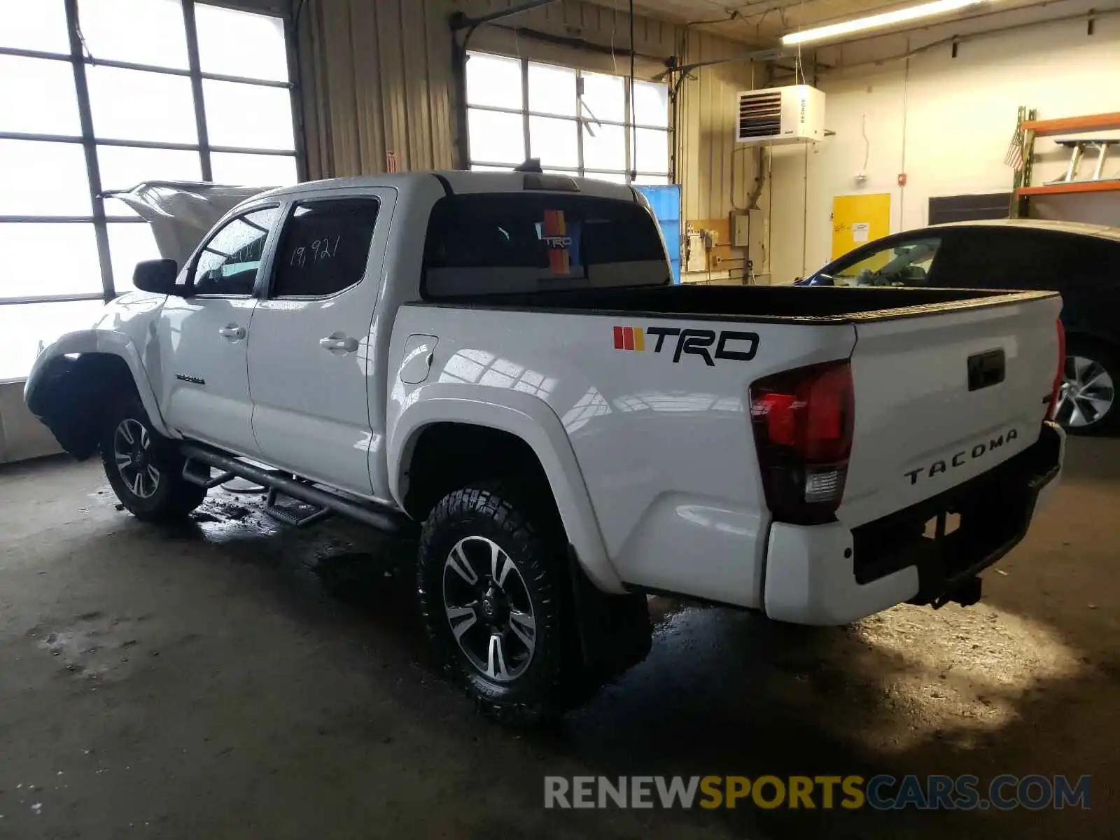 3 Photograph of a damaged car 3TMCZ5AN6KM238042 TOYOTA TACOMA 2019