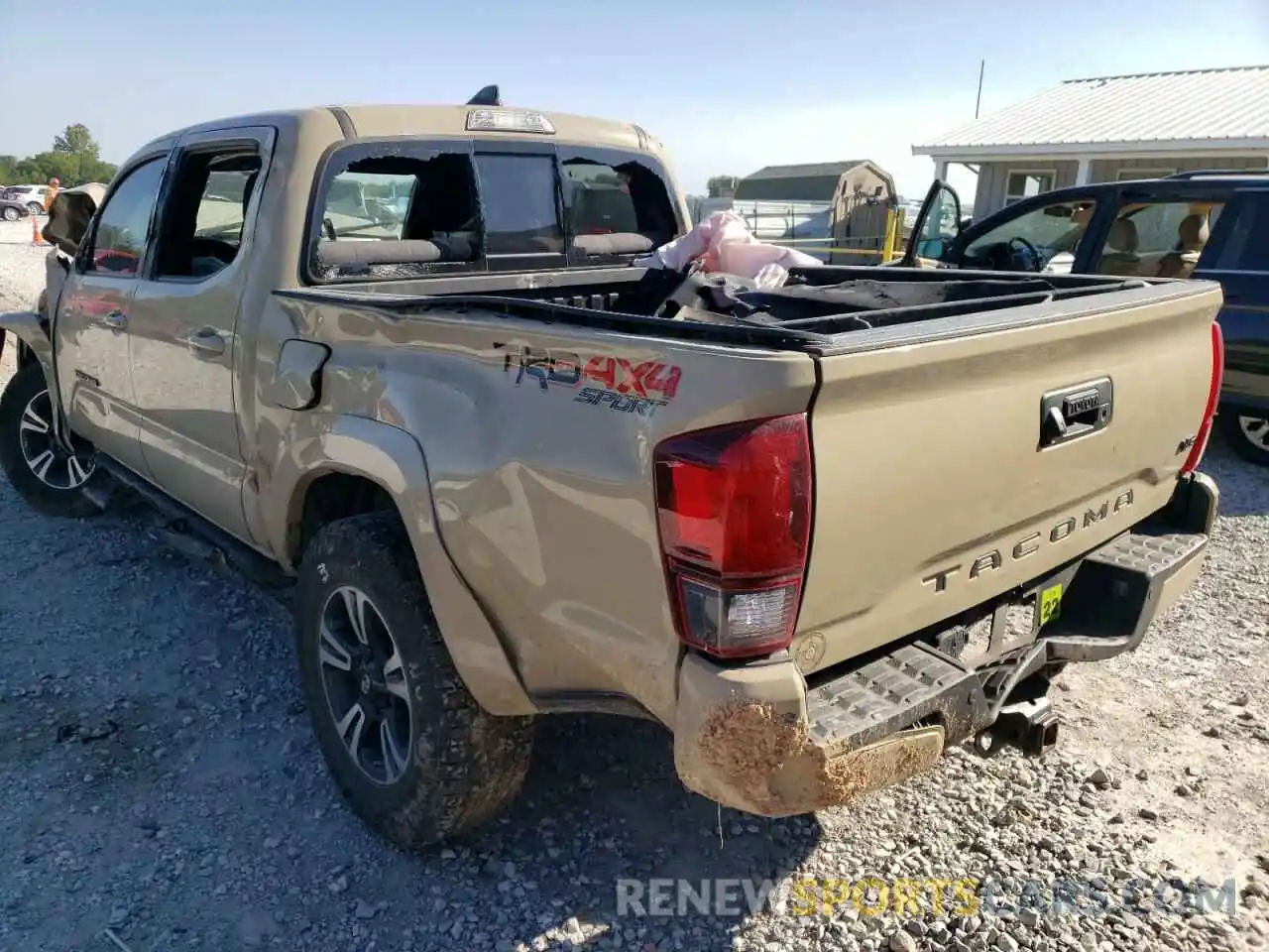 3 Photograph of a damaged car 3TMCZ5AN6KM238414 TOYOTA TACOMA 2019