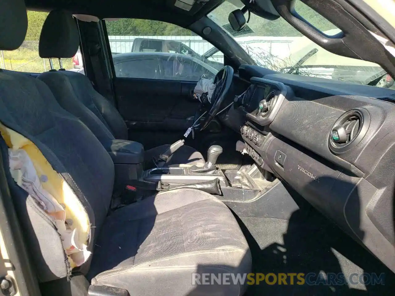 5 Photograph of a damaged car 3TMCZ5AN6KM238414 TOYOTA TACOMA 2019