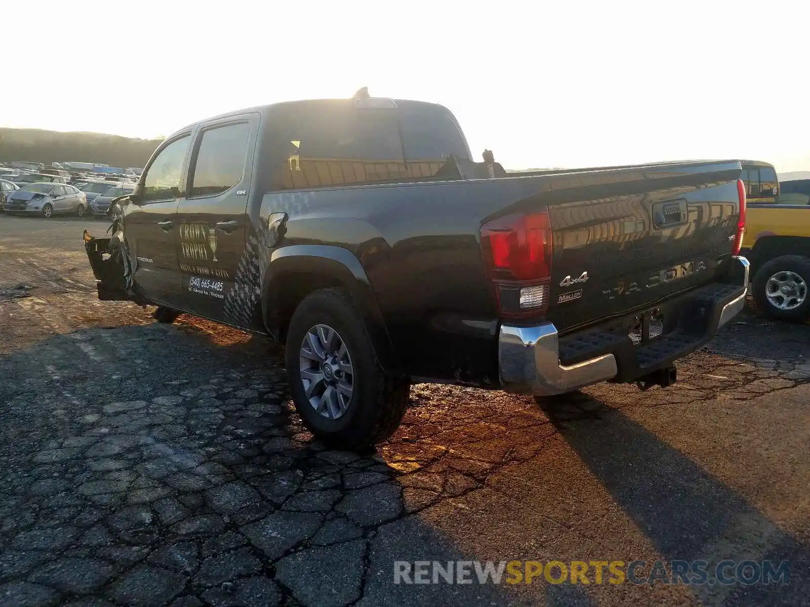 3 Photograph of a damaged car 3TMCZ5AN6KM242642 TOYOTA TACOMA 2019