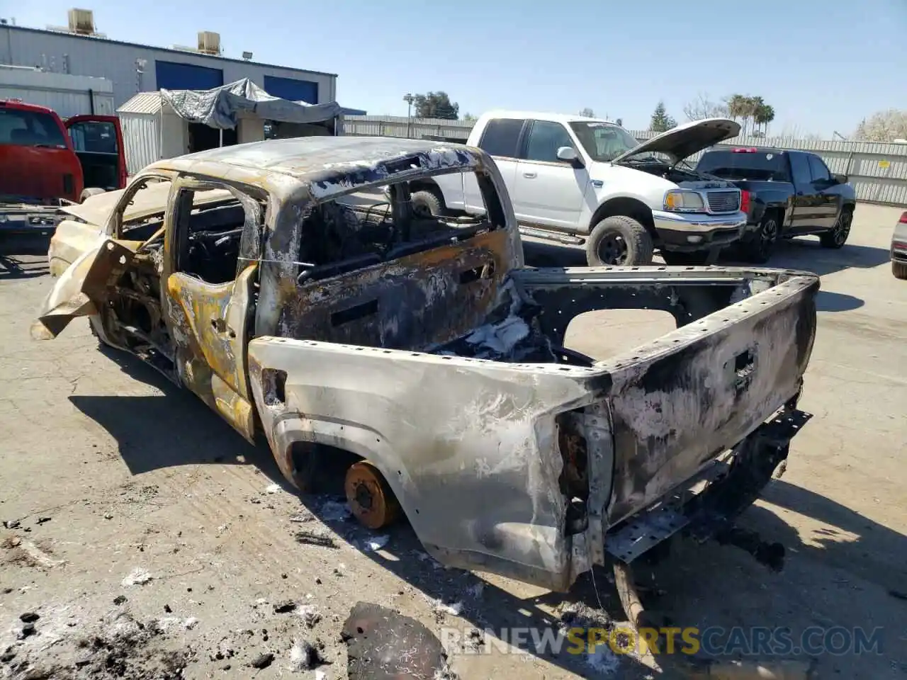 3 Photograph of a damaged car 3TMCZ5AN6KM245864 TOYOTA TACOMA 2019