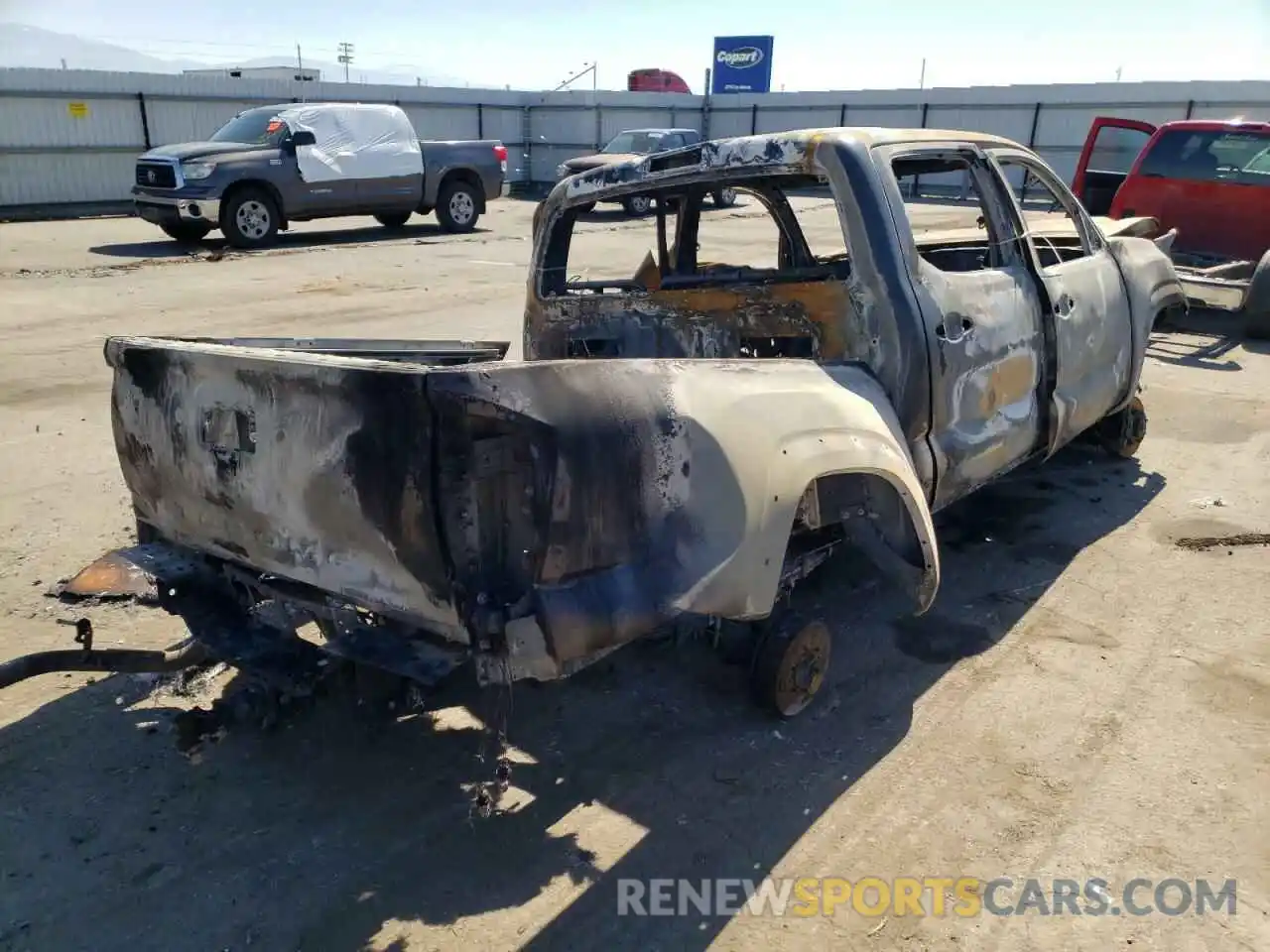 4 Photograph of a damaged car 3TMCZ5AN6KM245864 TOYOTA TACOMA 2019