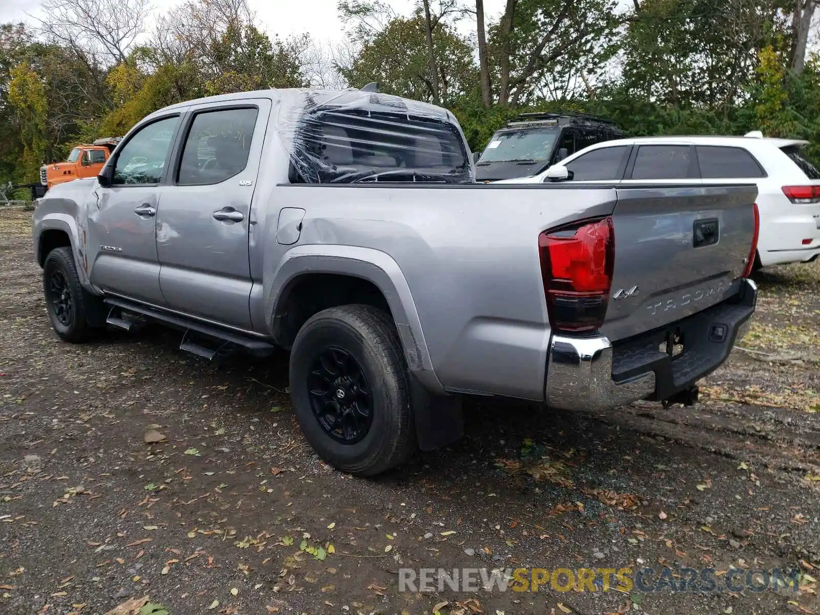 3 Photograph of a damaged car 3TMCZ5AN6KM246738 TOYOTA TACOMA 2019