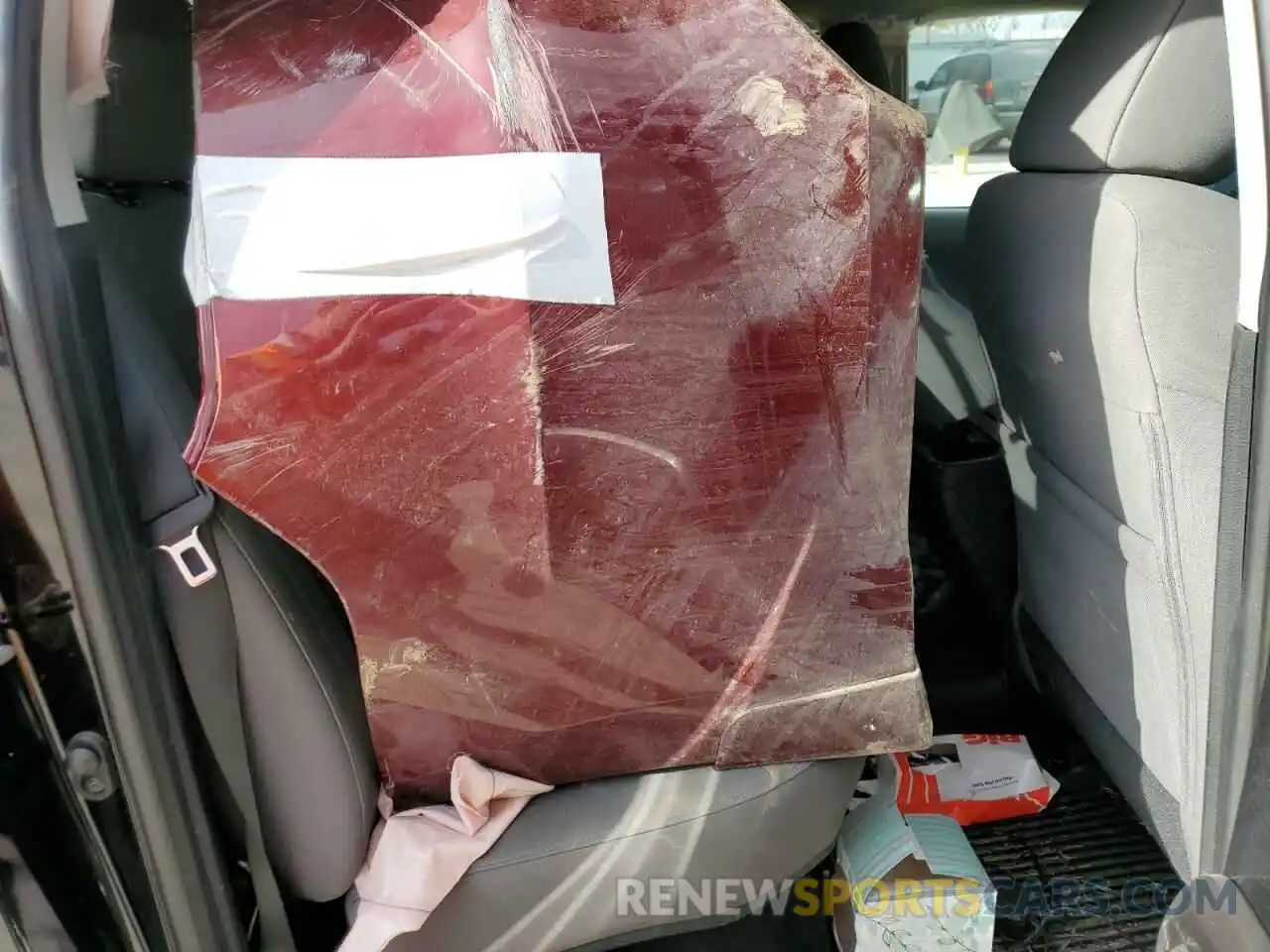 10 Photograph of a damaged car 3TMCZ5AN6KM250210 TOYOTA TACOMA 2019