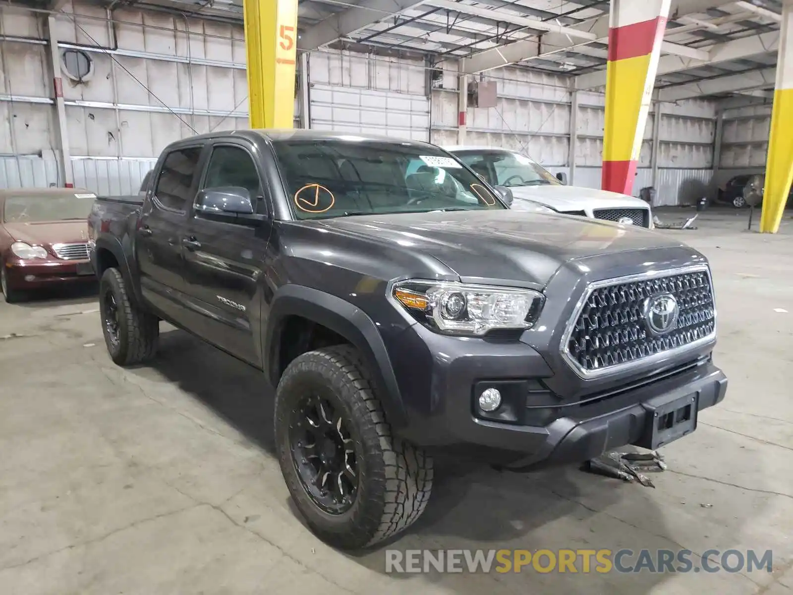 1 Photograph of a damaged car 3TMCZ5AN6KM251440 TOYOTA TACOMA 2019