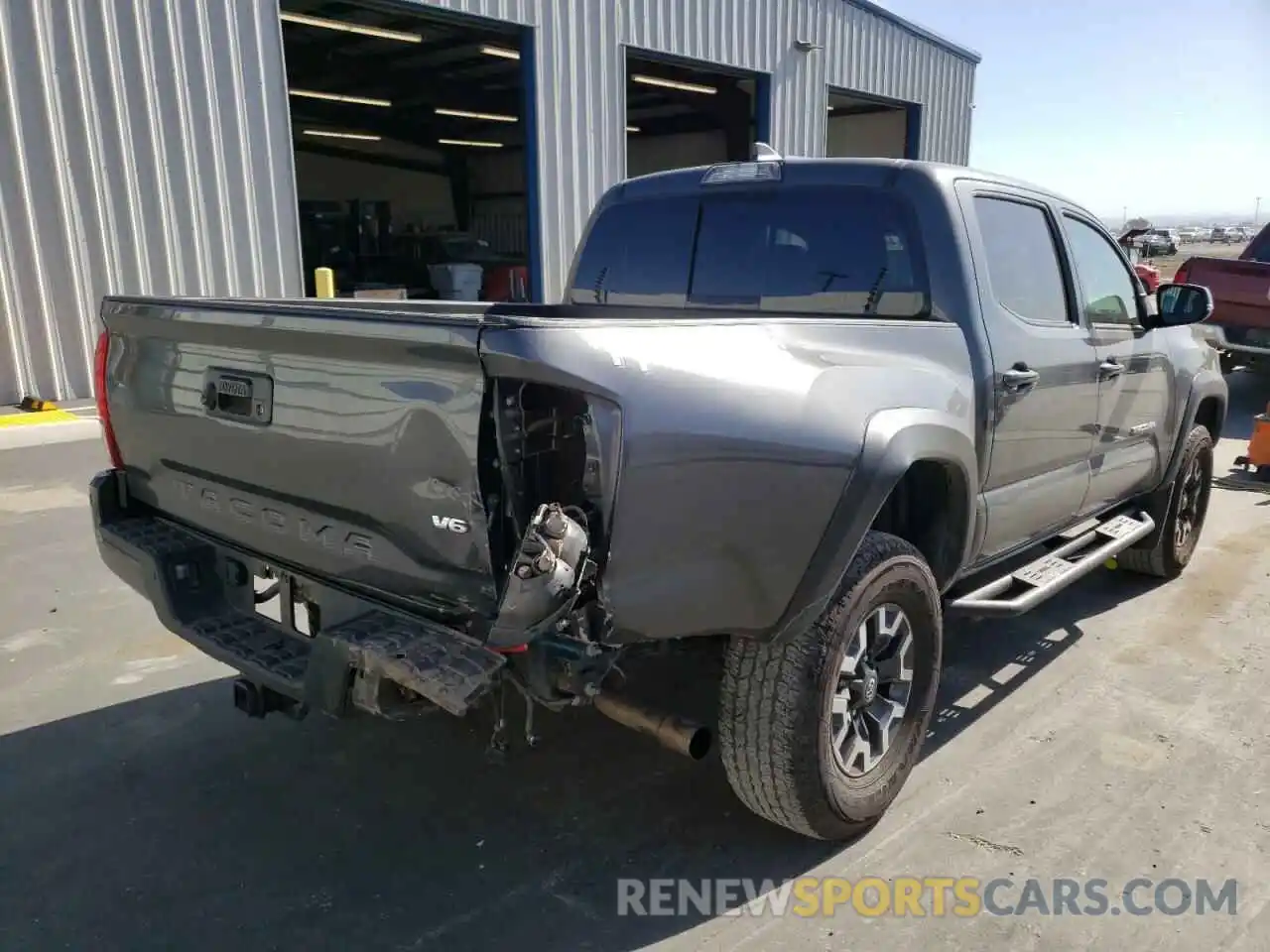 4 Photograph of a damaged car 3TMCZ5AN6KM253883 TOYOTA TACOMA 2019