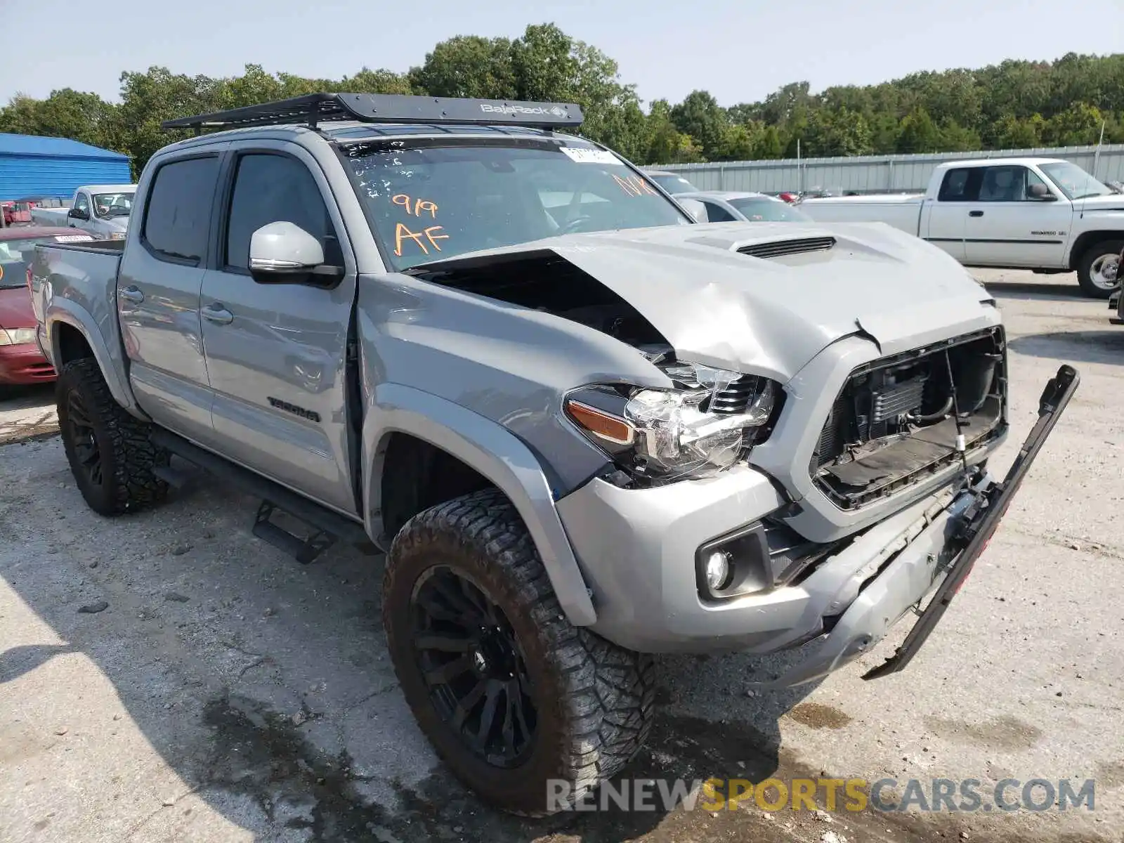 1 Photograph of a damaged car 3TMCZ5AN6KM254368 TOYOTA TACOMA 2019