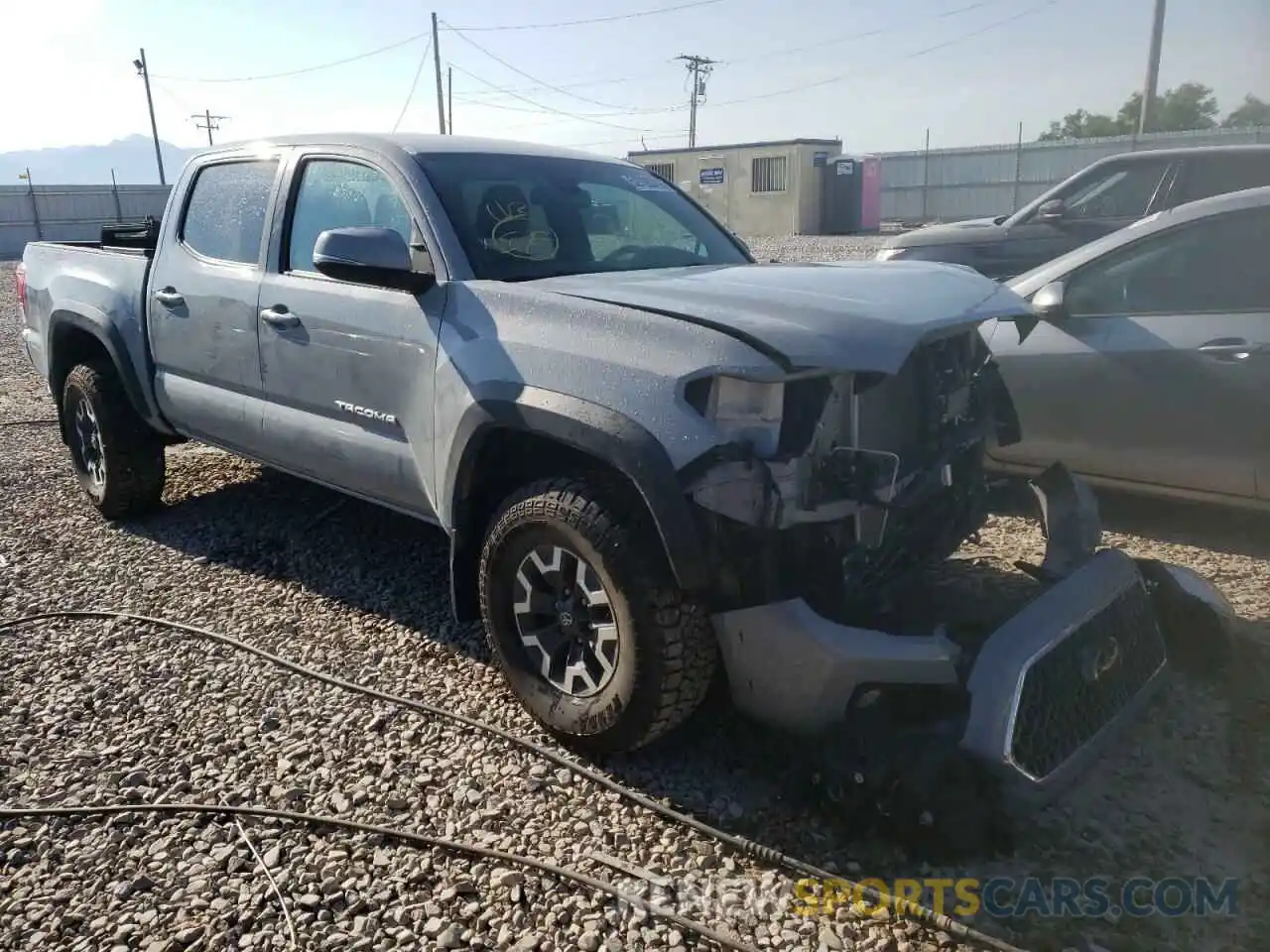 1 Photograph of a damaged car 3TMCZ5AN6KM256038 TOYOTA TACOMA 2019